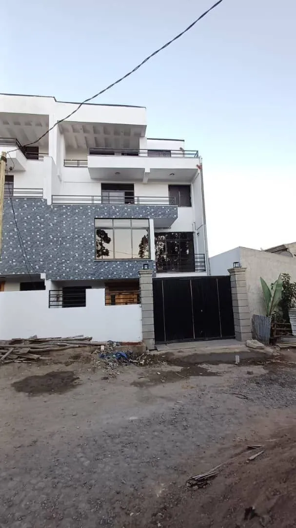 8-Bedroom G+2 House for Sale Summit – photo 6
