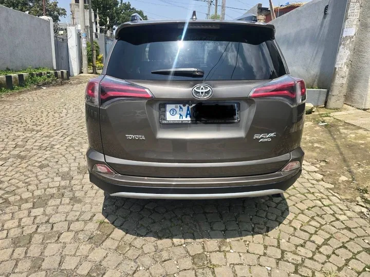 Toyota Rav 4 2017 Automatic – photo 3