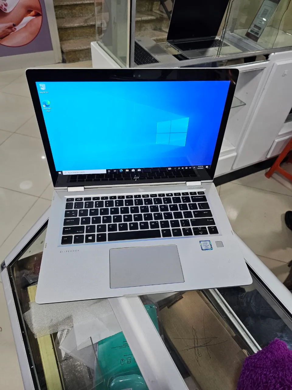 HP EliteBook 1030 G2 Laptop – photo 6