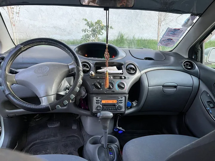 Toyota Vitz 2001 Automatic – photo 8
