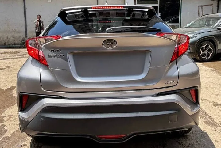 Toyota C-HR 1.2T AWD – photo 3