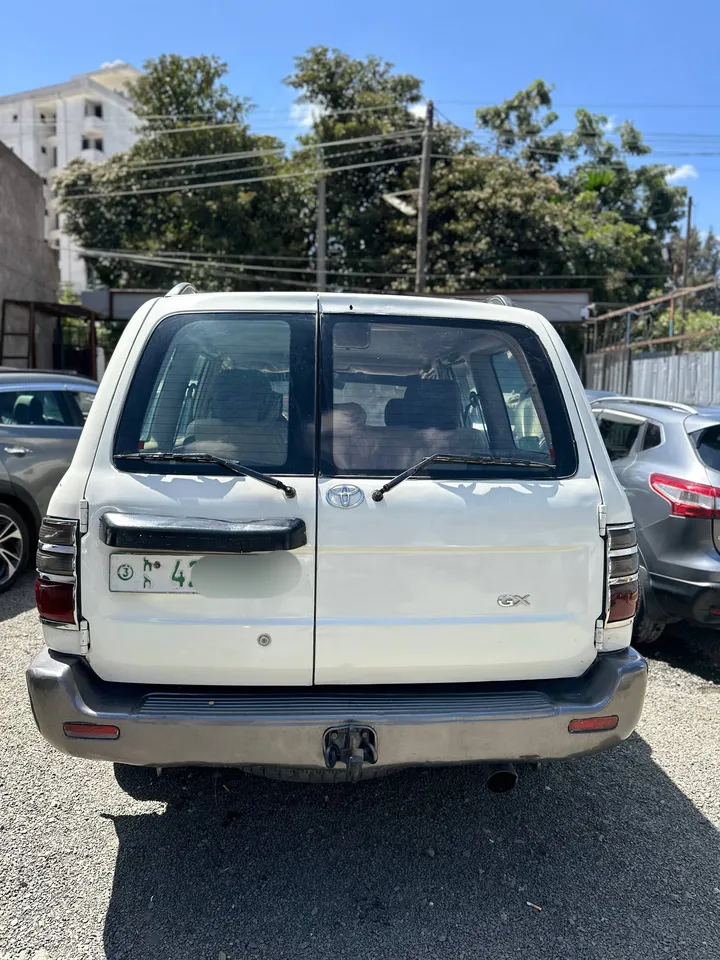 Toyota LandCruiser 2002 Automatic Diesel – photo 4