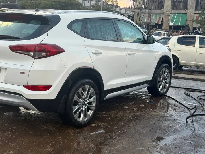 2018 Hyundai Tucson SUV – photo 3