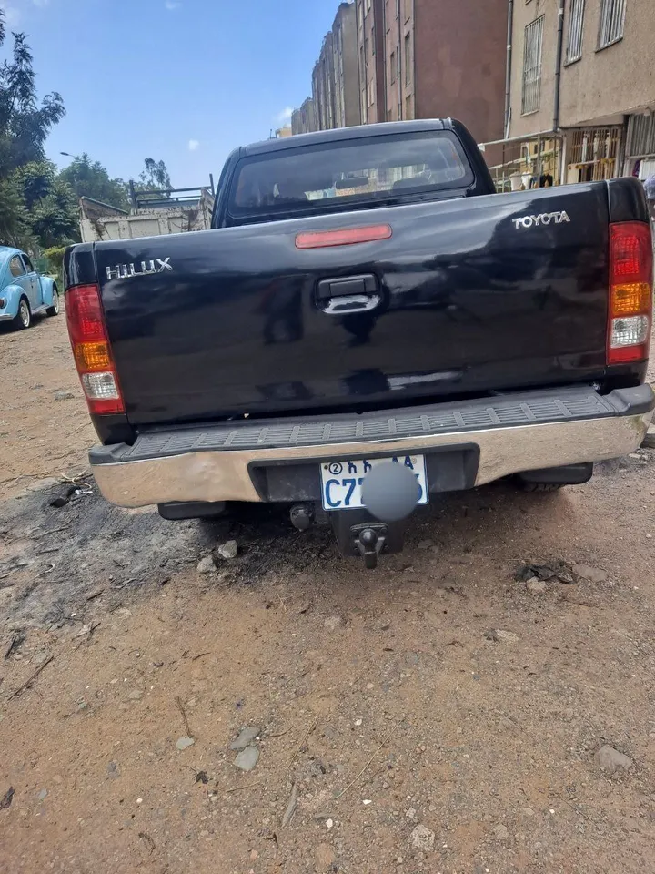 Toyota Hilux Pickup 2006 – photo 3