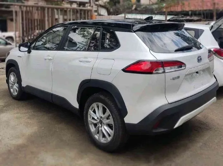 Toyota Corolla Cross Hybrid 2025 – photo 5