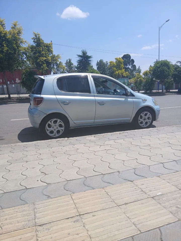 Toyota Vitz 2004 Automatic 1.0L – photo 9