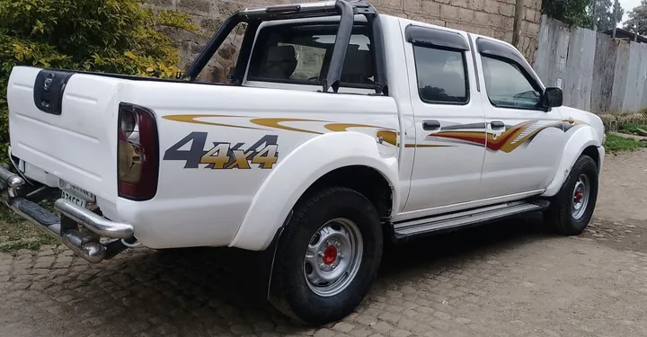 2008 Nissan NP300 Frontier Double Cab – photo 4