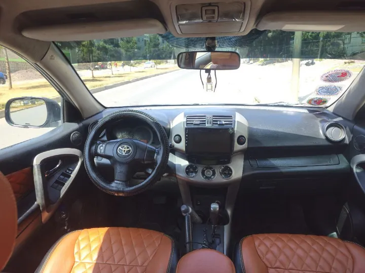Toyota RAV-4 2008 AWD SUV – photo 4