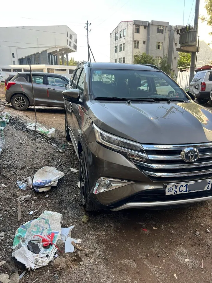 Toyota Rush 2022 Automatic – photo 5