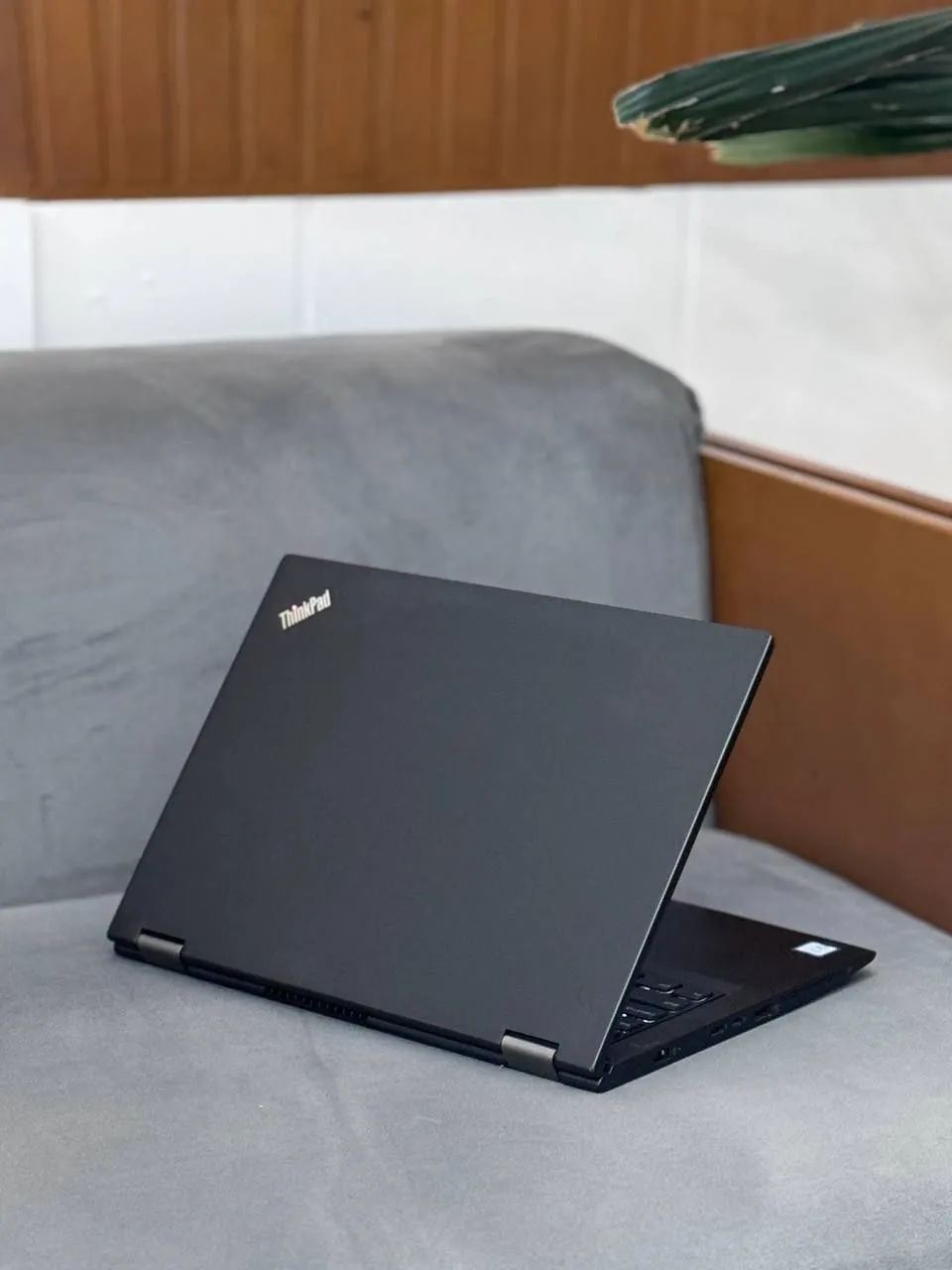 Lenovo ThinkPad Yoga 370 Laptop – photo 4
