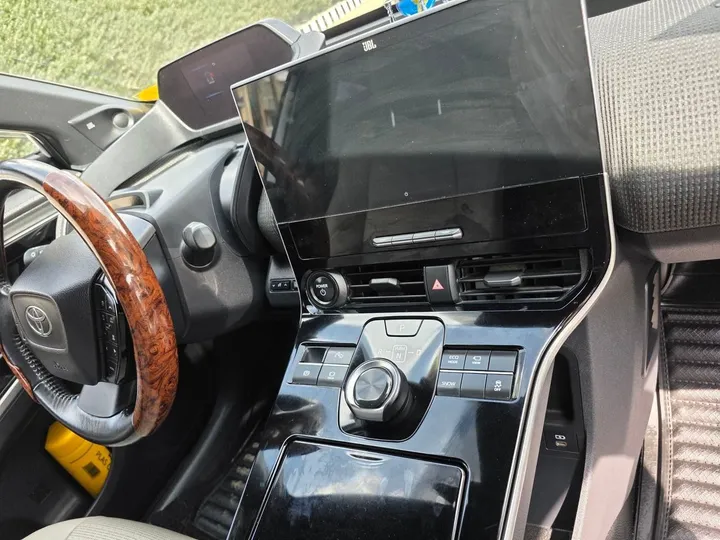 Toyota BZ4X EV 2022 – photo 3