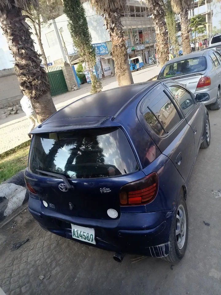 Toyota Vitz 2002 Automatic – photo 4