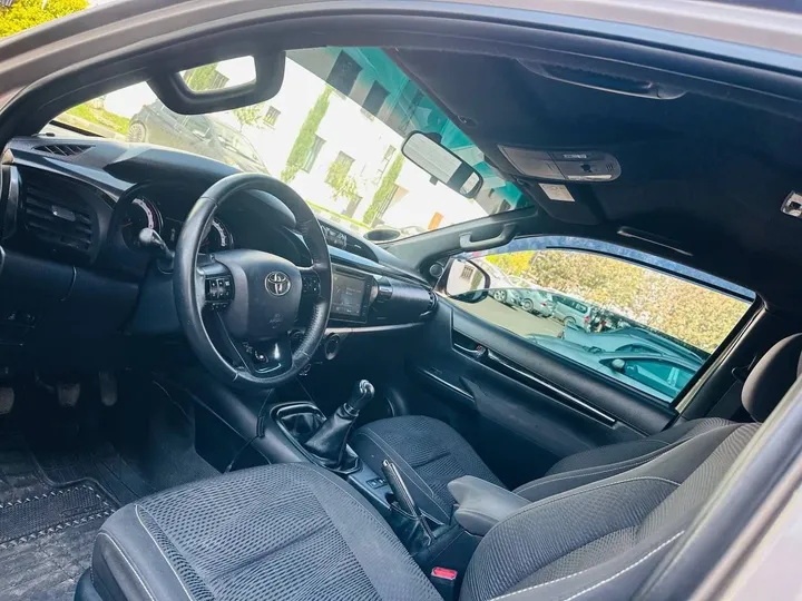 Toyota Hilux Revo Extra-Cab 2020 – photo 10