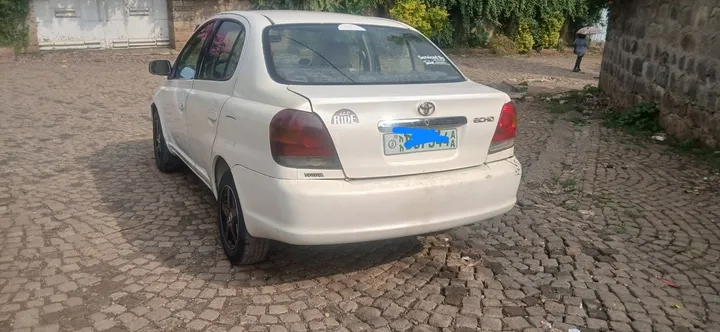 Toyota Sedan 1.3 Manual – photo 3