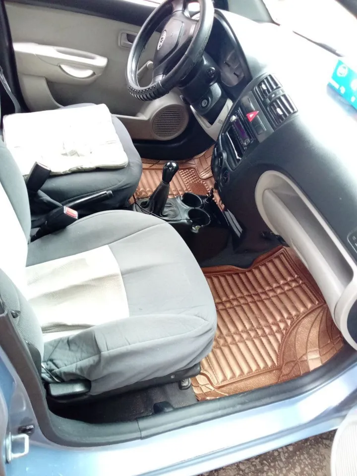 Kia Picanto 2008 Manual – photo 4