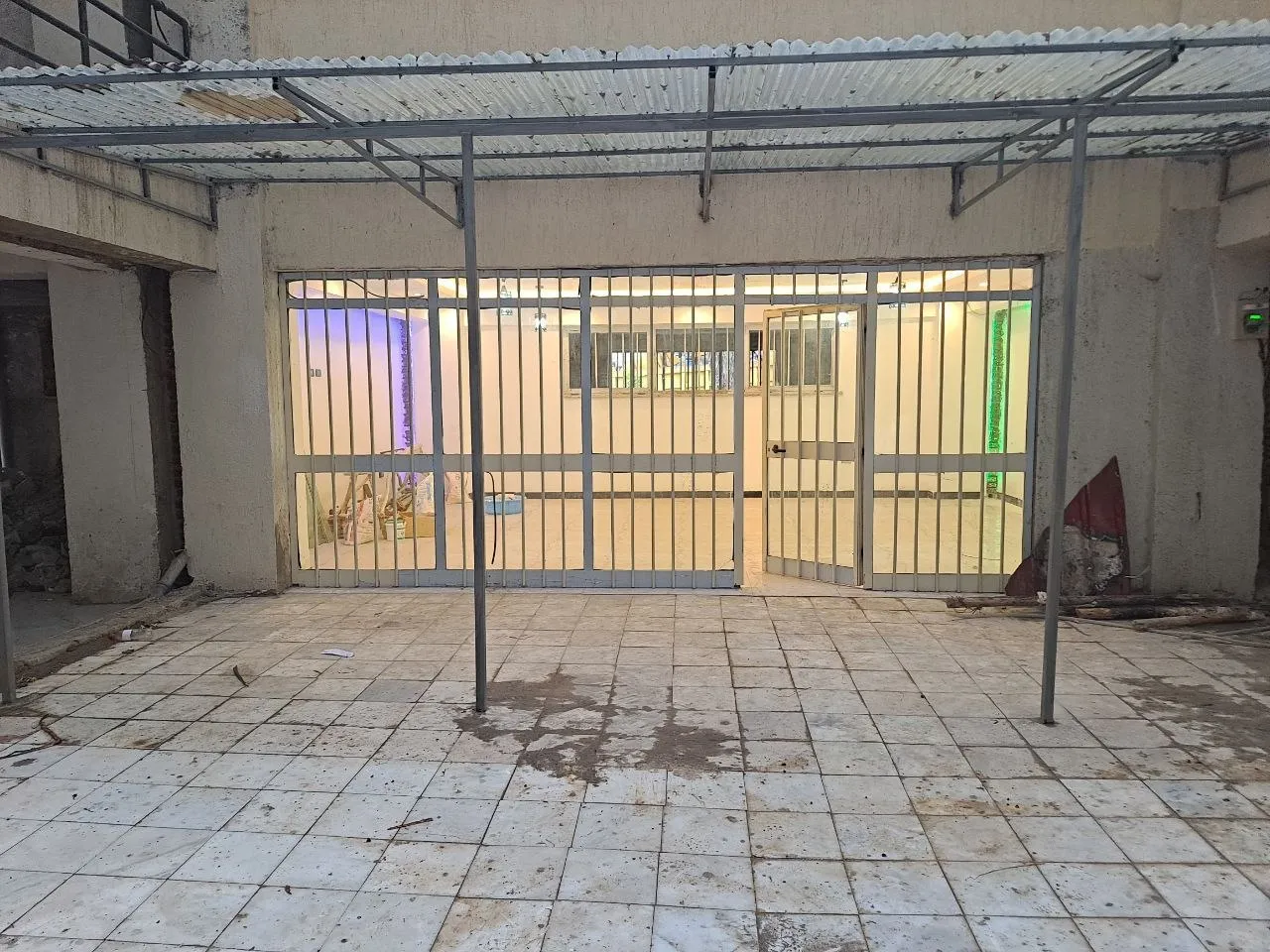 104 sqm Shop for Sale Gerji – photo 3