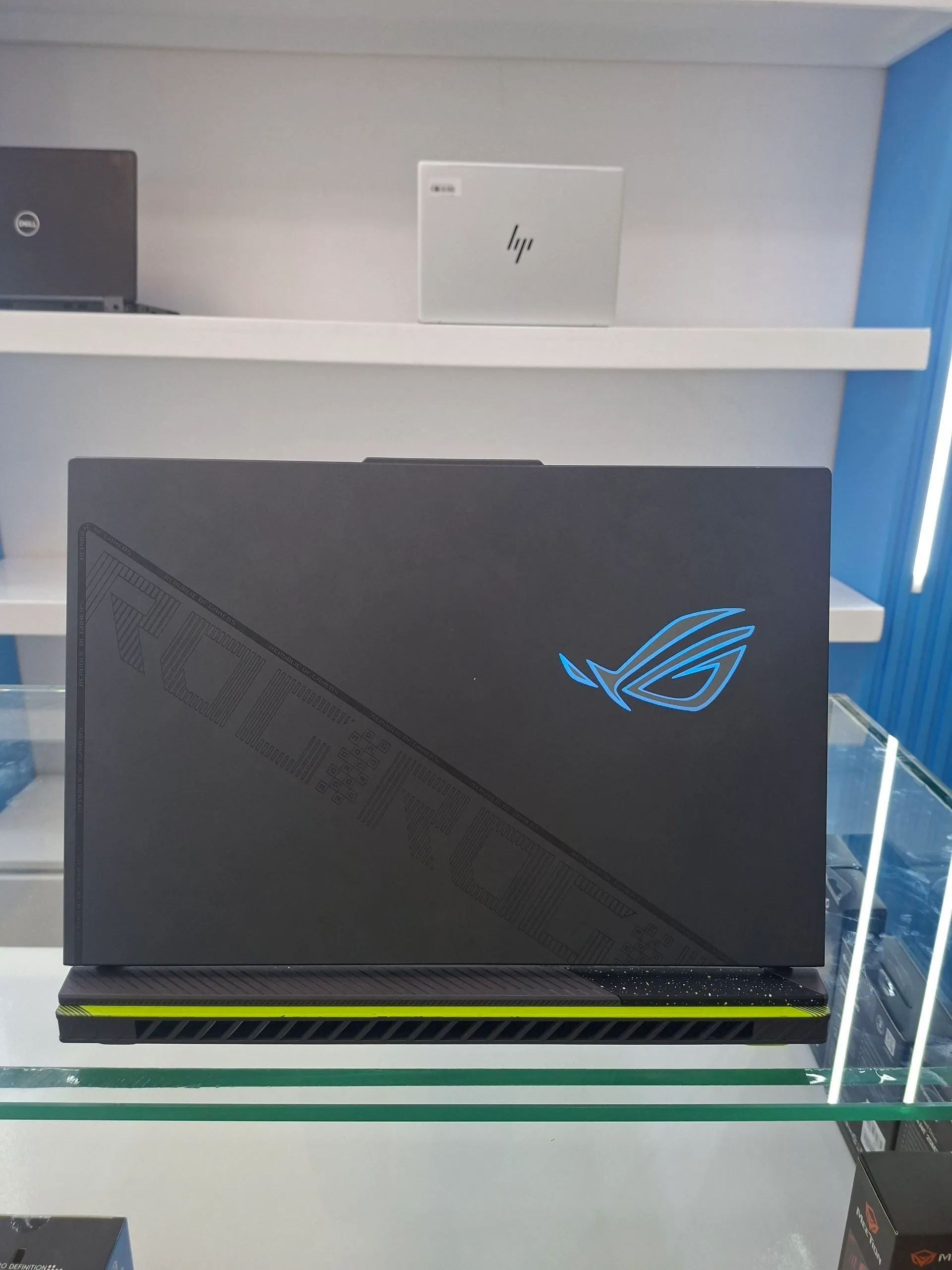 Asus ROG Strix G16 i7 RTX 4070 – photo 3