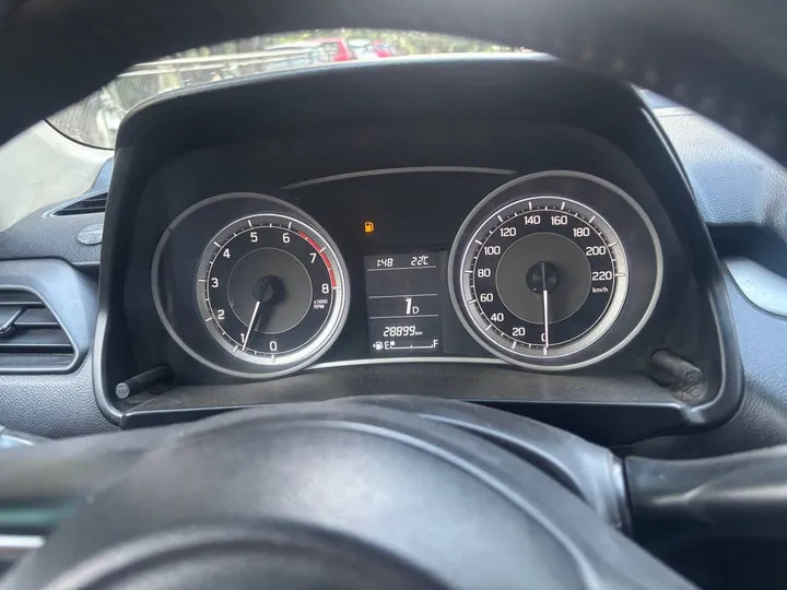 Suzuki Dzire 2021 Automatic – photo 6