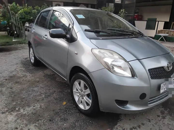 Toyota Yaris Compact 2007 – photo 7