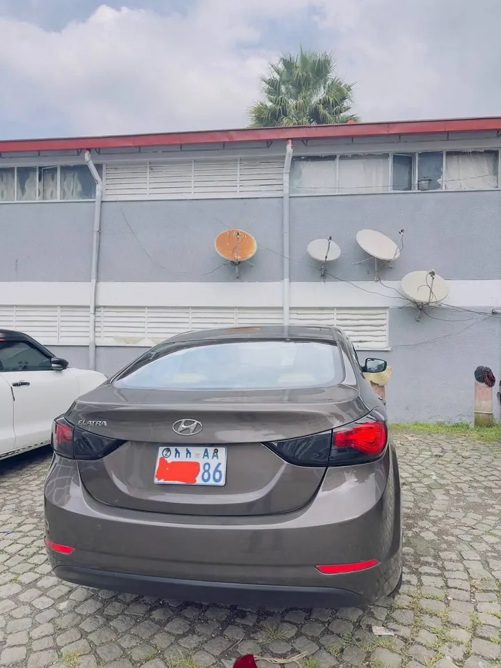 Hyundai Elantra 2014 Automatic – photo 4