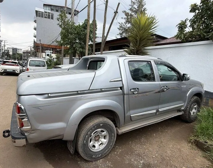 Toyota Pickup Truck 2015 Manual – photo 7
