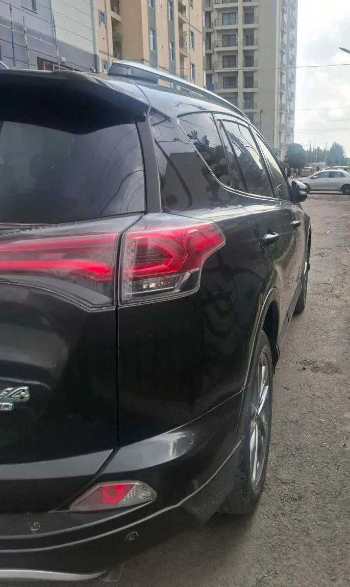 Toyota RAV4 2018 Europe Full Option – photo 3