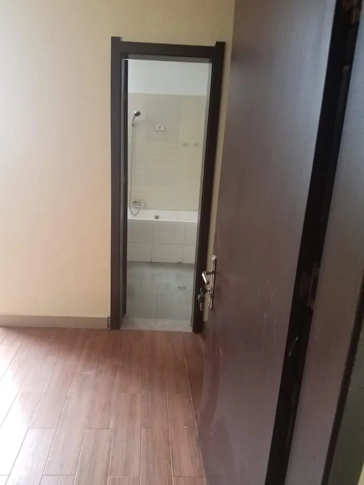 2-Bedroom 93 sqm Apartment in Ayat – photo 5