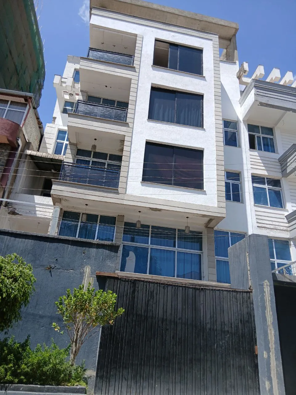Luxury 8-Bedroom House Megenagna – photo 4