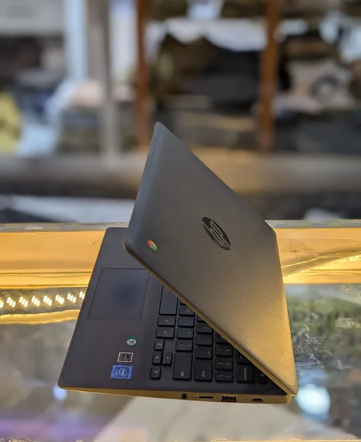 HP Chromebook 8GB 12.5 Inch – photo 4