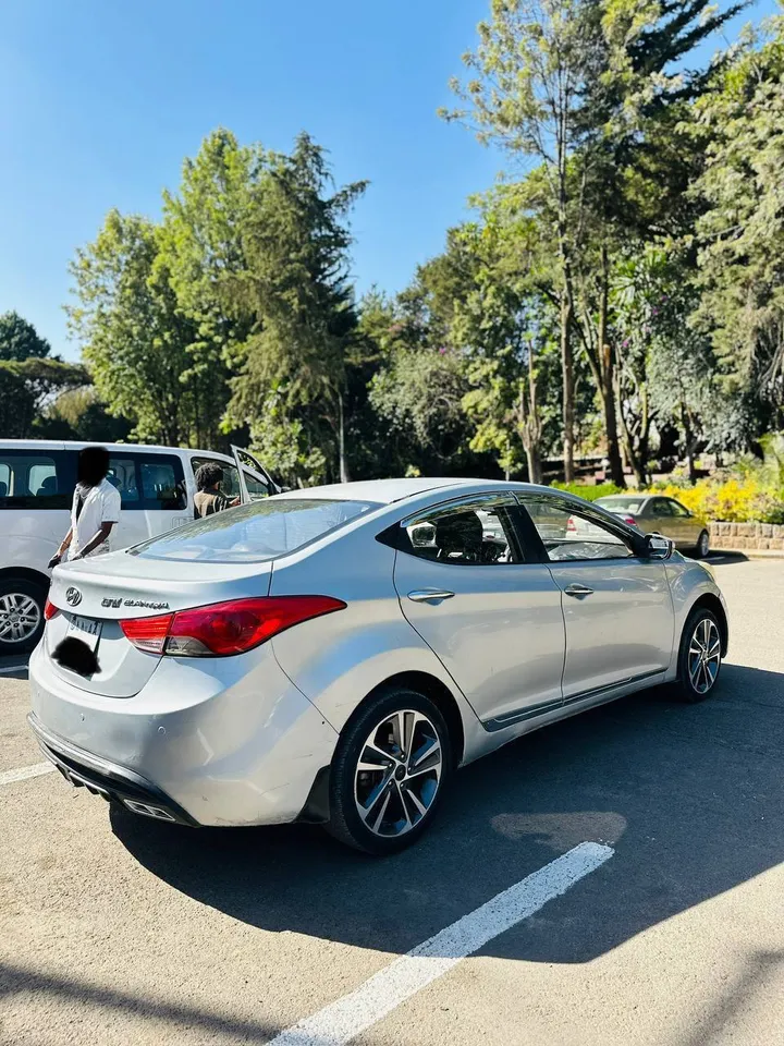 Hyundai Elantra 2014 Automatic – photo 5