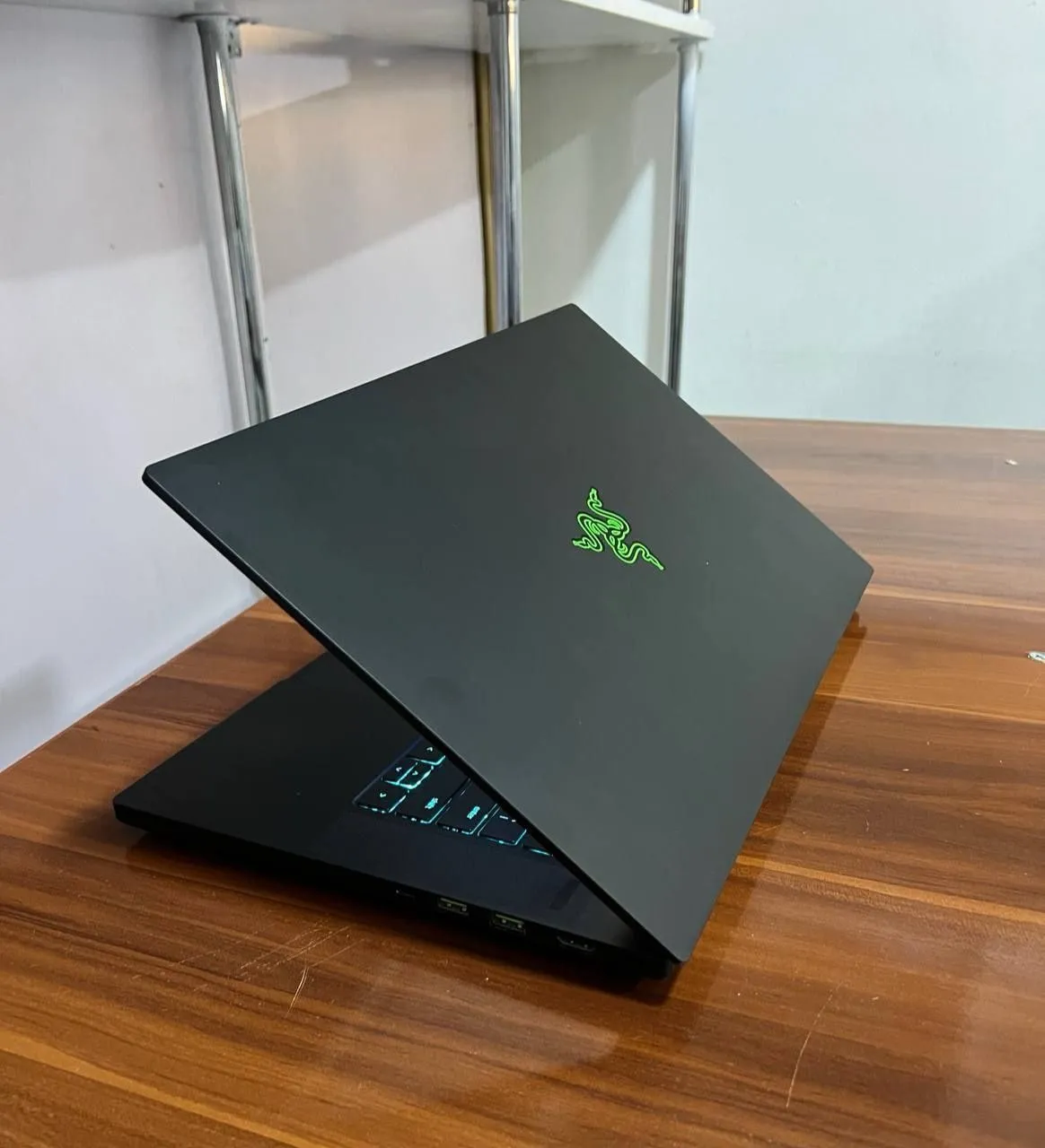 Razer Blade Gaming Laptop i7 RTX 2060 – photo 4