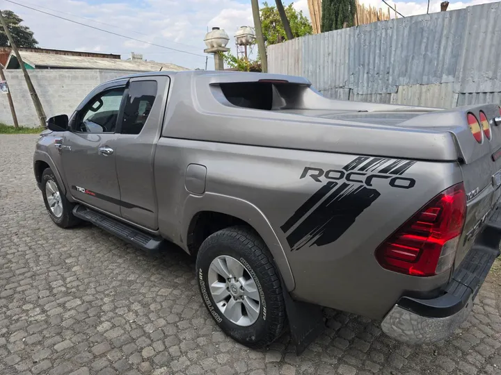 Toyota Hilux Revo 2018 – photo 8