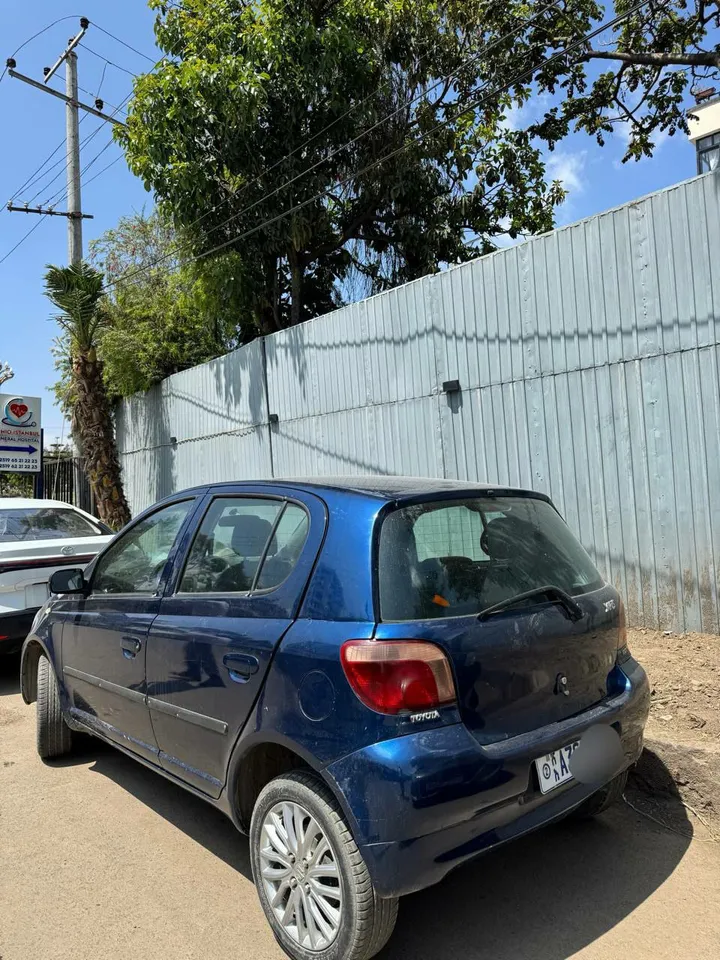 Toyota Vitz Yaris 2002 Manual – photo 4