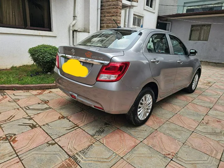 Suzuki Dzire 2022 Automatic – photo 3
