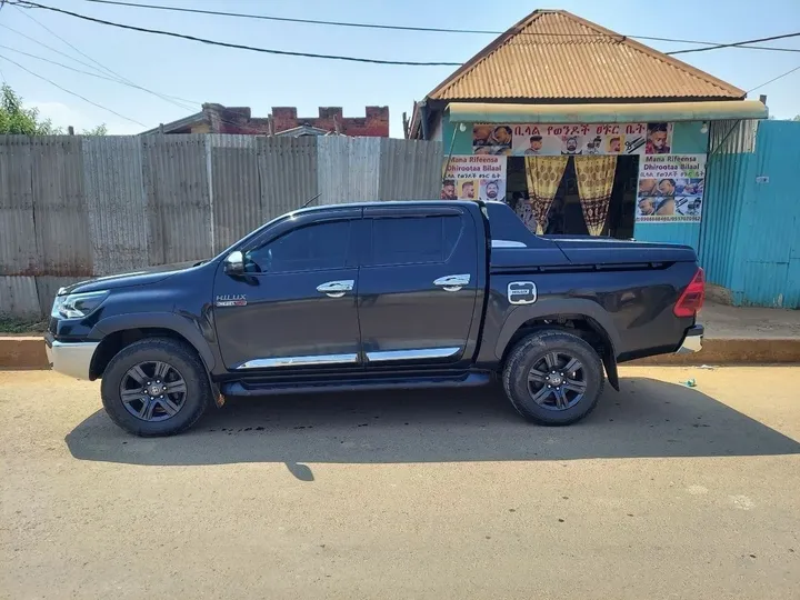 Toyota Revo Double Cab 2020 – photo 5