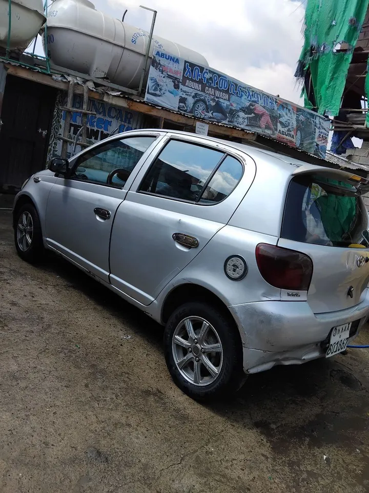 Toyota Vitz 2001 Manual 1.1 – photo 4