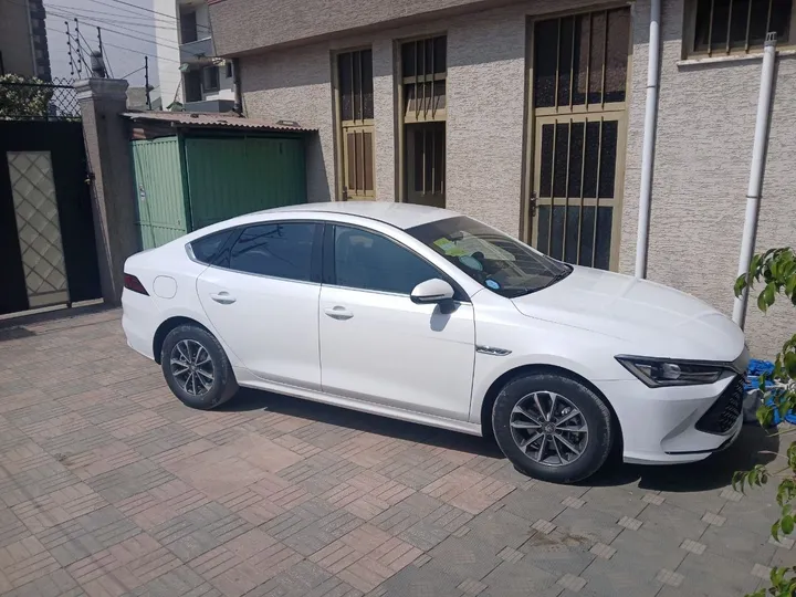 BYD Qin Plus Plug-in Hybrid – photo 3