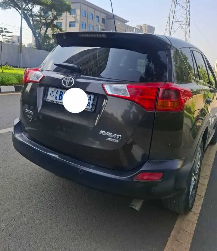 Toyota Rav4 2015 Automatic Full Option – photo 4