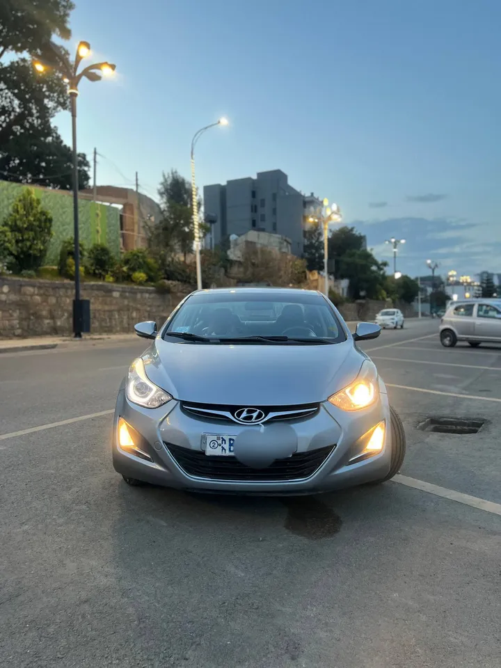Hyundai Avante 2014 Automatic – photo 6