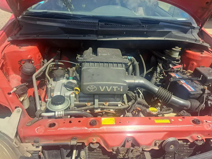 Toyota Platz 2001 Automatic – photo 5