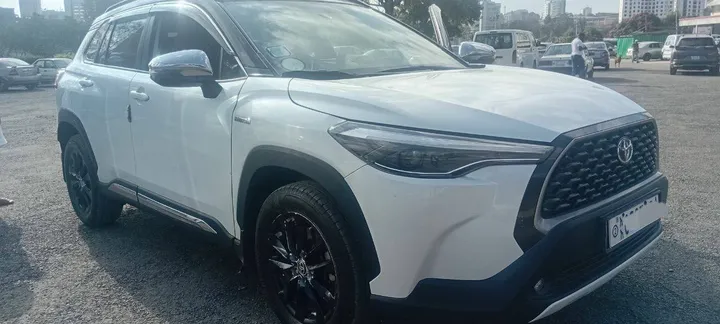 Toyota Corolla Cross 2023 Hybrid – photo 3