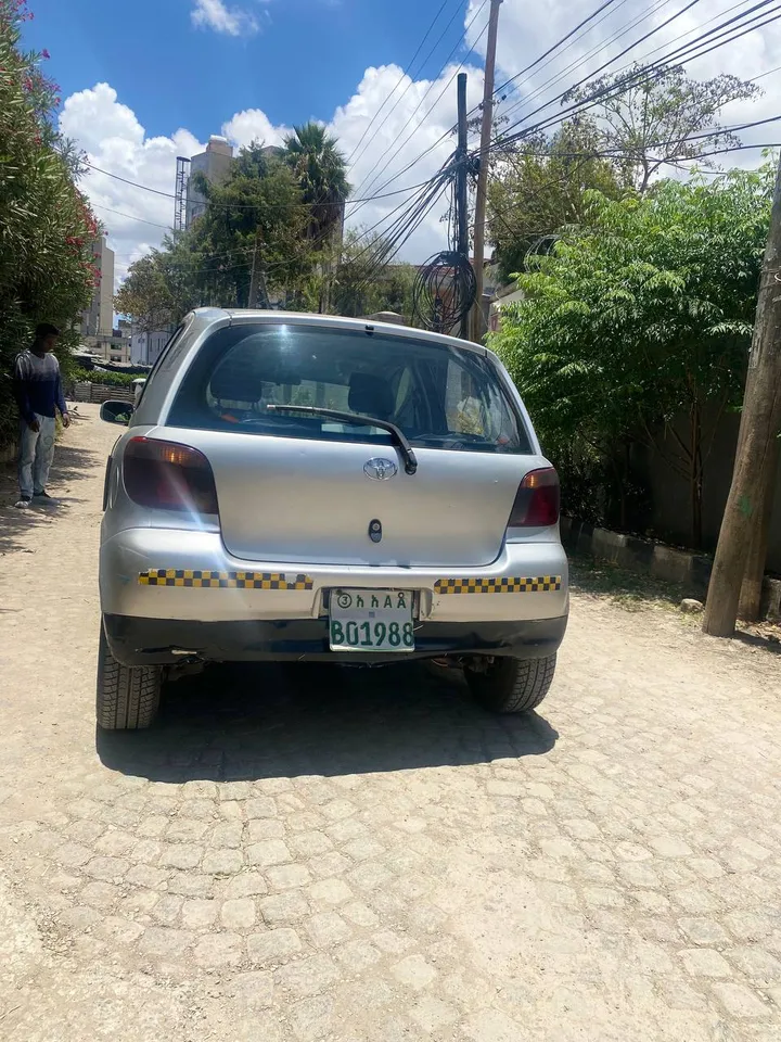 Toyota Vitz 2001 Automatic – photo 6