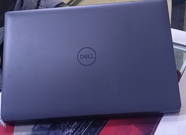 Dell Latitude 3550 Core i7 Laptop – photo 7