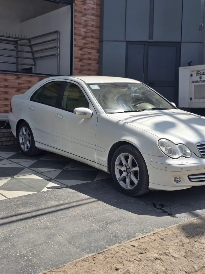 Mercedes-Benz C Kompressor 200 2006 – photo 5