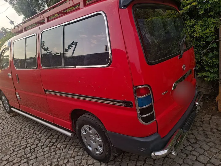 Toyota Hiace Dolphin 2006 Manual – photo 5