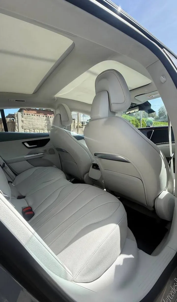 2025 Mercedes-Benz EQE 500 – photo 4
