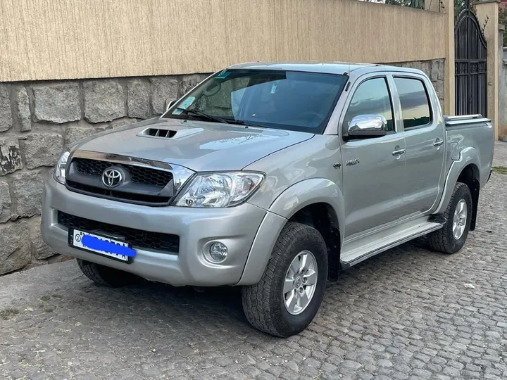 2010 Toyota Hilux Pickup – photo 5
