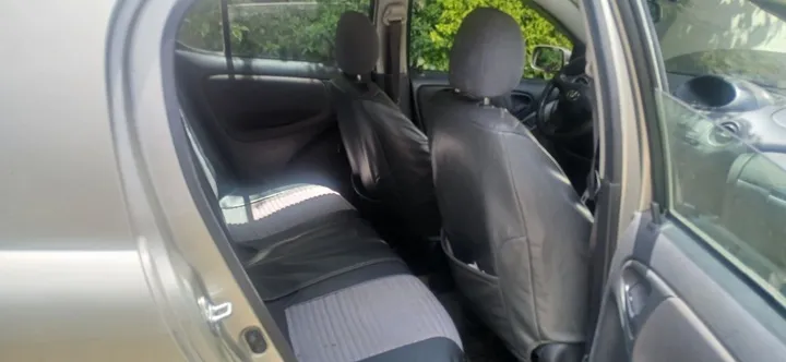 Toyota Vitz 2002 Automatic 1.0L – photo 7