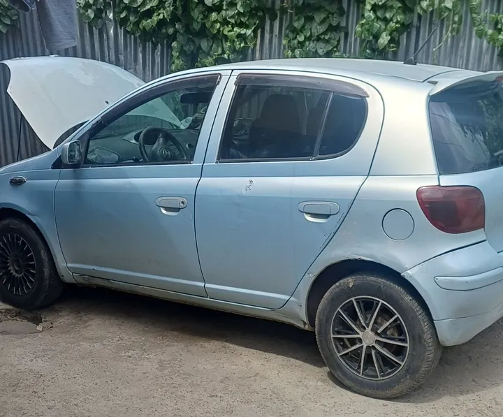 Toyota Vitz 2004 Automatic – photo 7