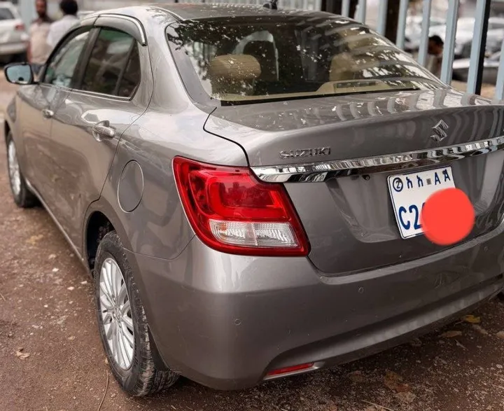 Suzuki Dzire 2022 Automatic – photo 3